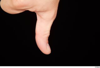 Max Dior fingers thumb 0004.jpg